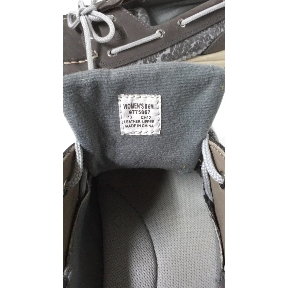 Sperry women top